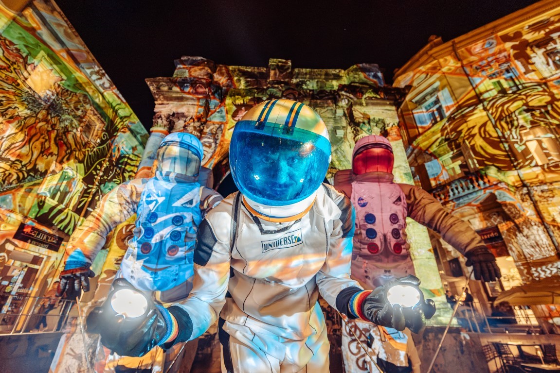 Čarolija u Puli! Boje preplavile ulice i trgove na 12. Visualia festivalu svjetla